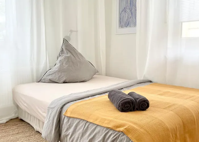 Modernes Designer Loft Mit Flair In Hochheim & Tiefgarage *